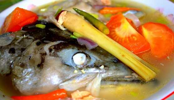 Resep Sup Kepala Salmon Yang Menggoda Selera