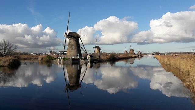 Tempat Wisata Di Belanda Kincir Angin Kinderdijk